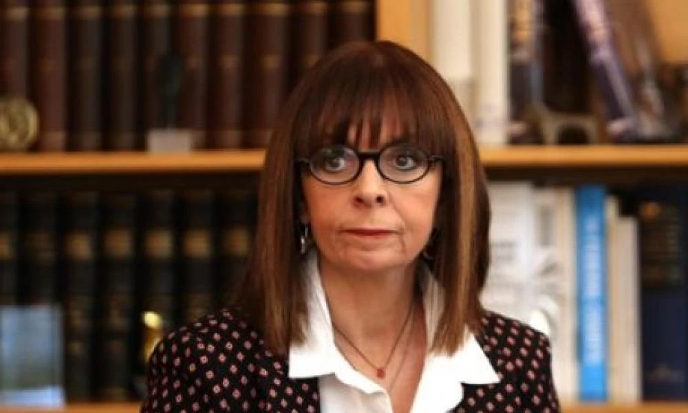 Υποπλοίαρχος μάχιμη η νέα υπασπίστρια της Προέδρου της Δημοκρατίας